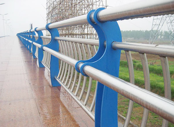 宁波不锈钢复合管护栏规格